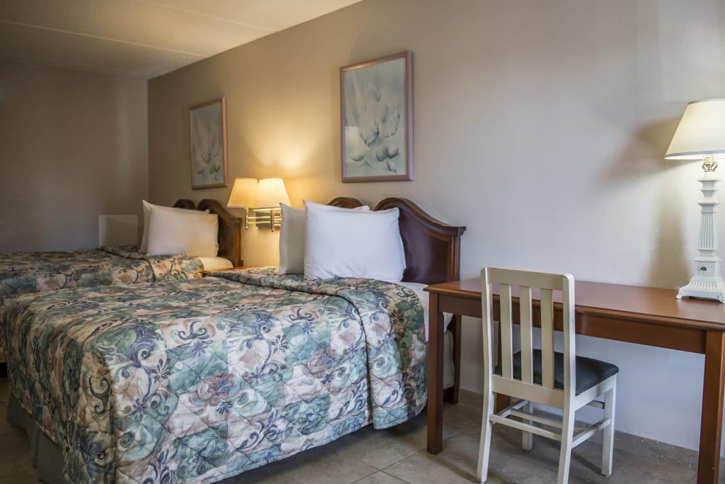 Rodeway Inn Clearwater-Dunedin 외부 사진