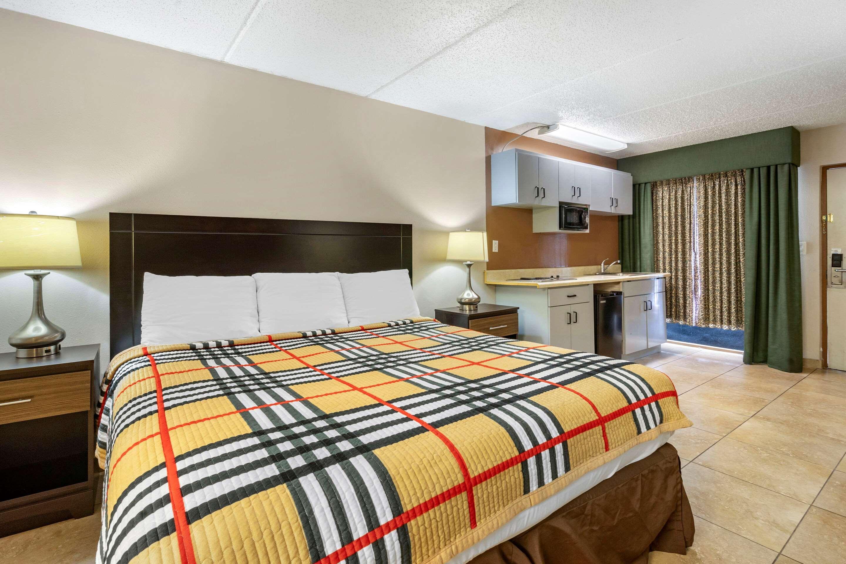 Rodeway Inn Clearwater-Dunedin 외부 사진