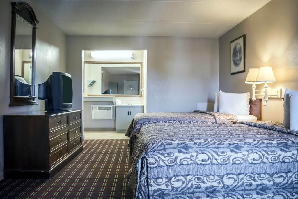 Rodeway Inn Clearwater-Dunedin 외부 사진