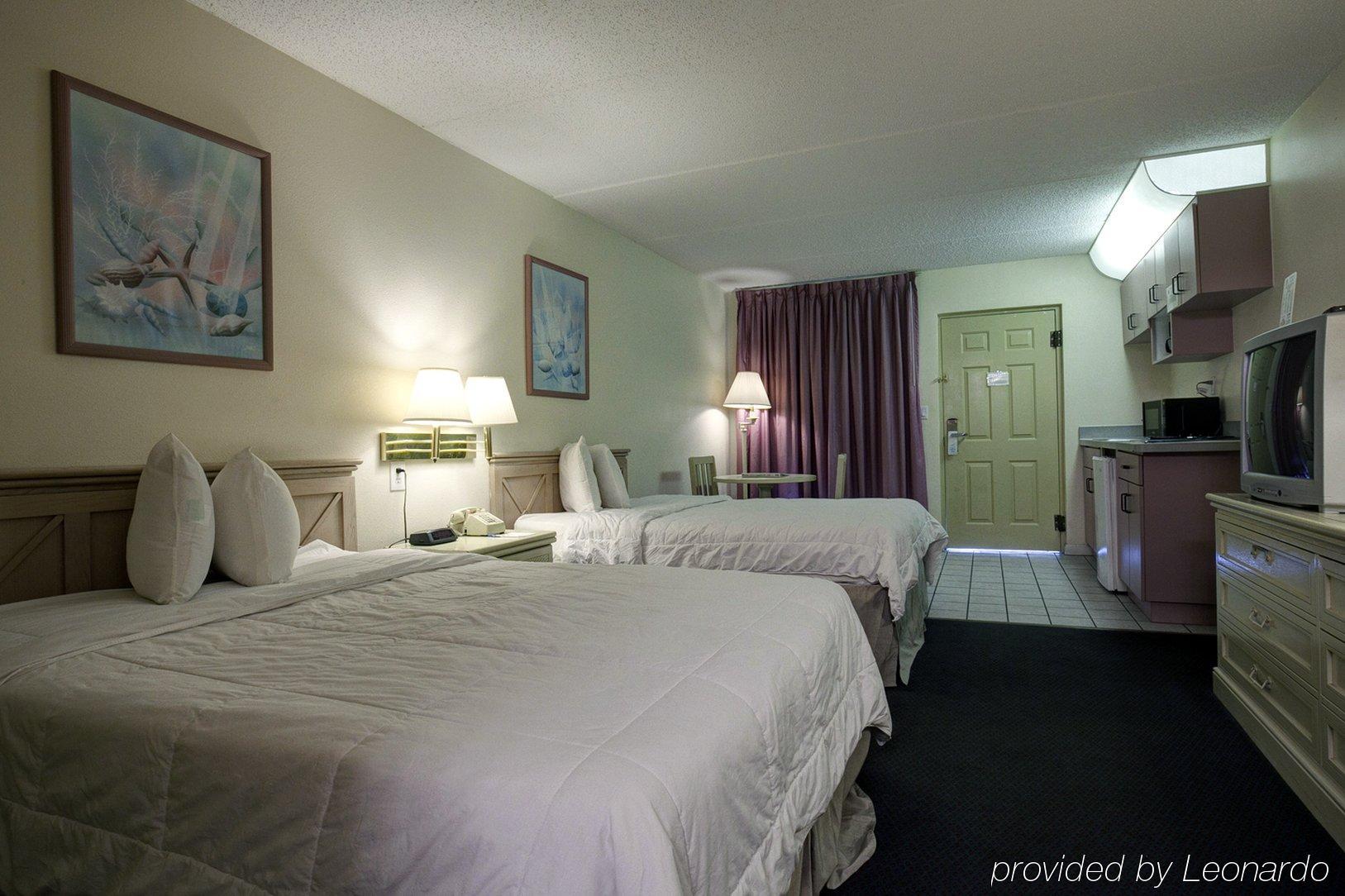 Rodeway Inn Clearwater-Dunedin 객실 사진